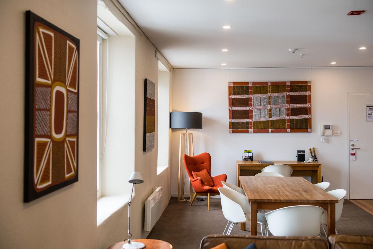 Sullivans Cove Apartments Χόμπαρτ Εξωτερικό φωτογραφία The interior of the Governor's office