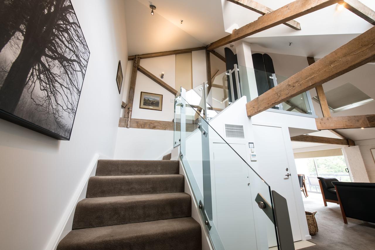 Sullivans Cove Apartments Χόμπαρτ Εξωτερικό φωτογραφία The interior of the main house