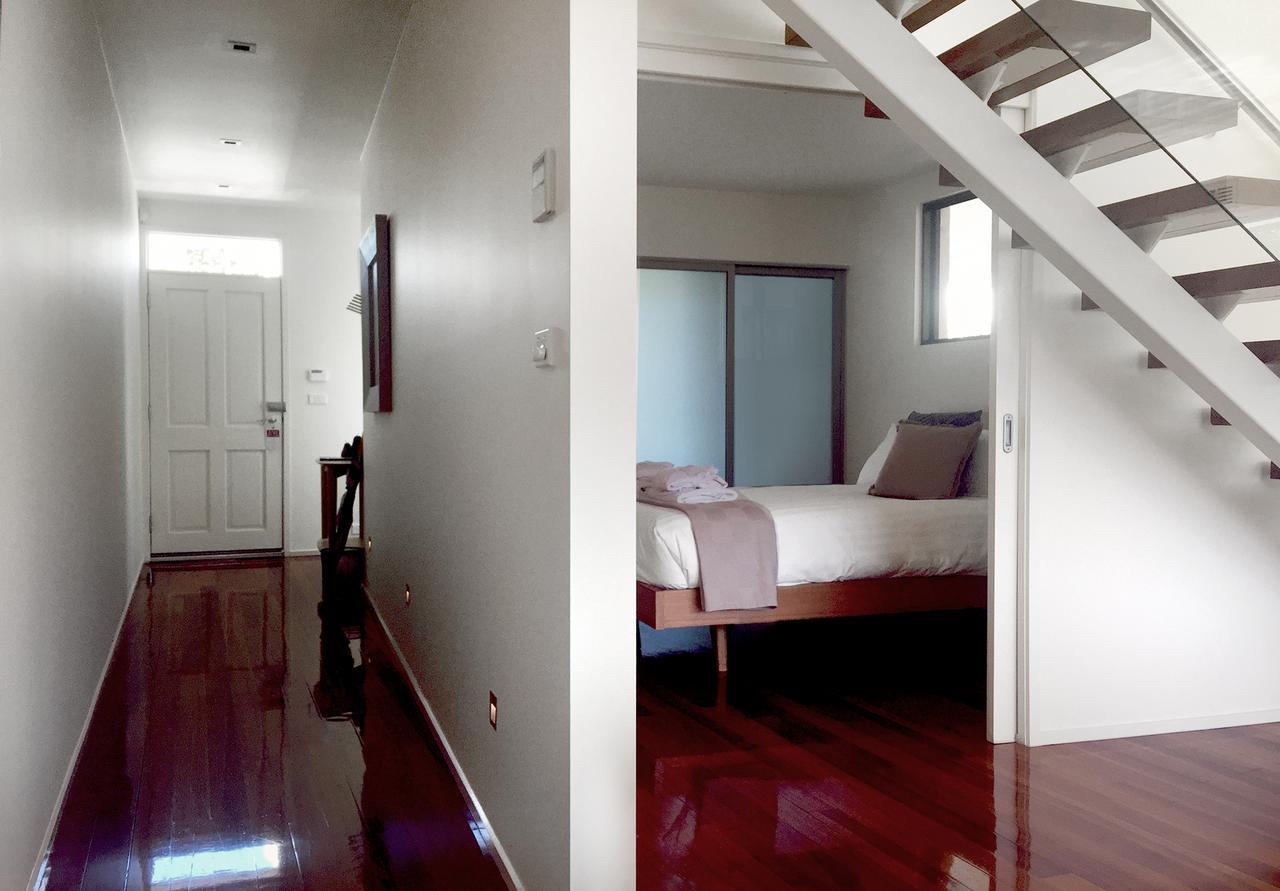 Sullivans Cove Apartments Χόμπαρτ Εξωτερικό φωτογραφία A bedroom in a typical apartment